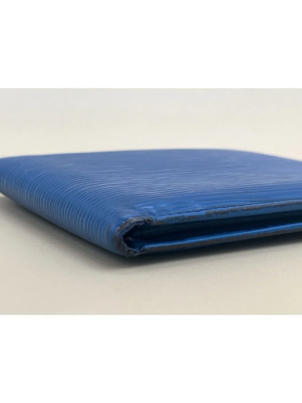 Louis Vuitton Blue Epi Leather Bifold Wallet With Coin Pocket